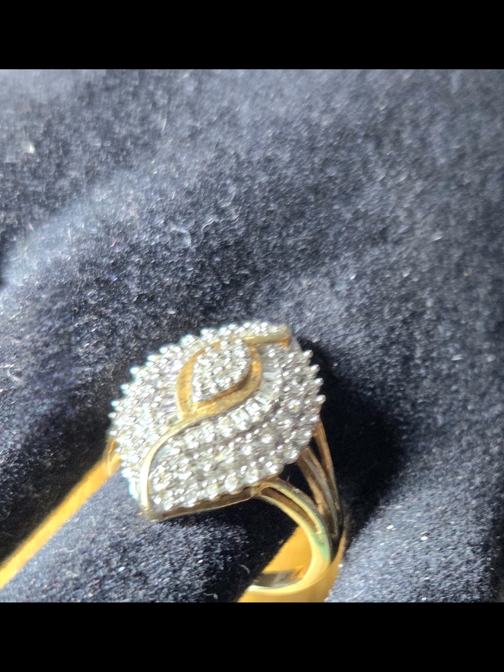 10kGold Pavé Natural Diamond Cluster Wave  Design Statement Ring